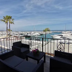 Luxury Front Line In Puerto Banus Marbella
